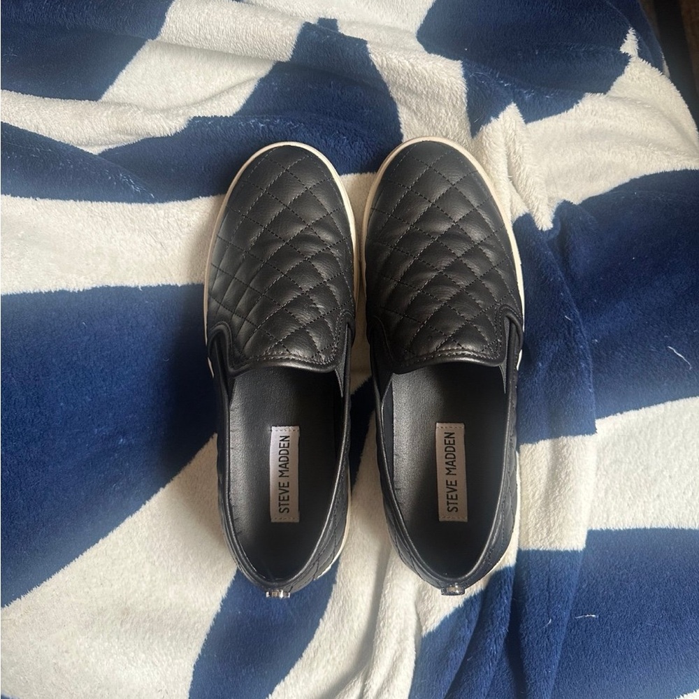 Steve Madden ECENTRCQ BLACK